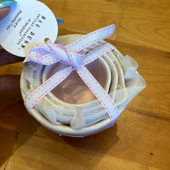 NEW Rae dunn Measuring Cups nesting set of 4 NWT farmhouse kitchen tools - Picture 5 of 5